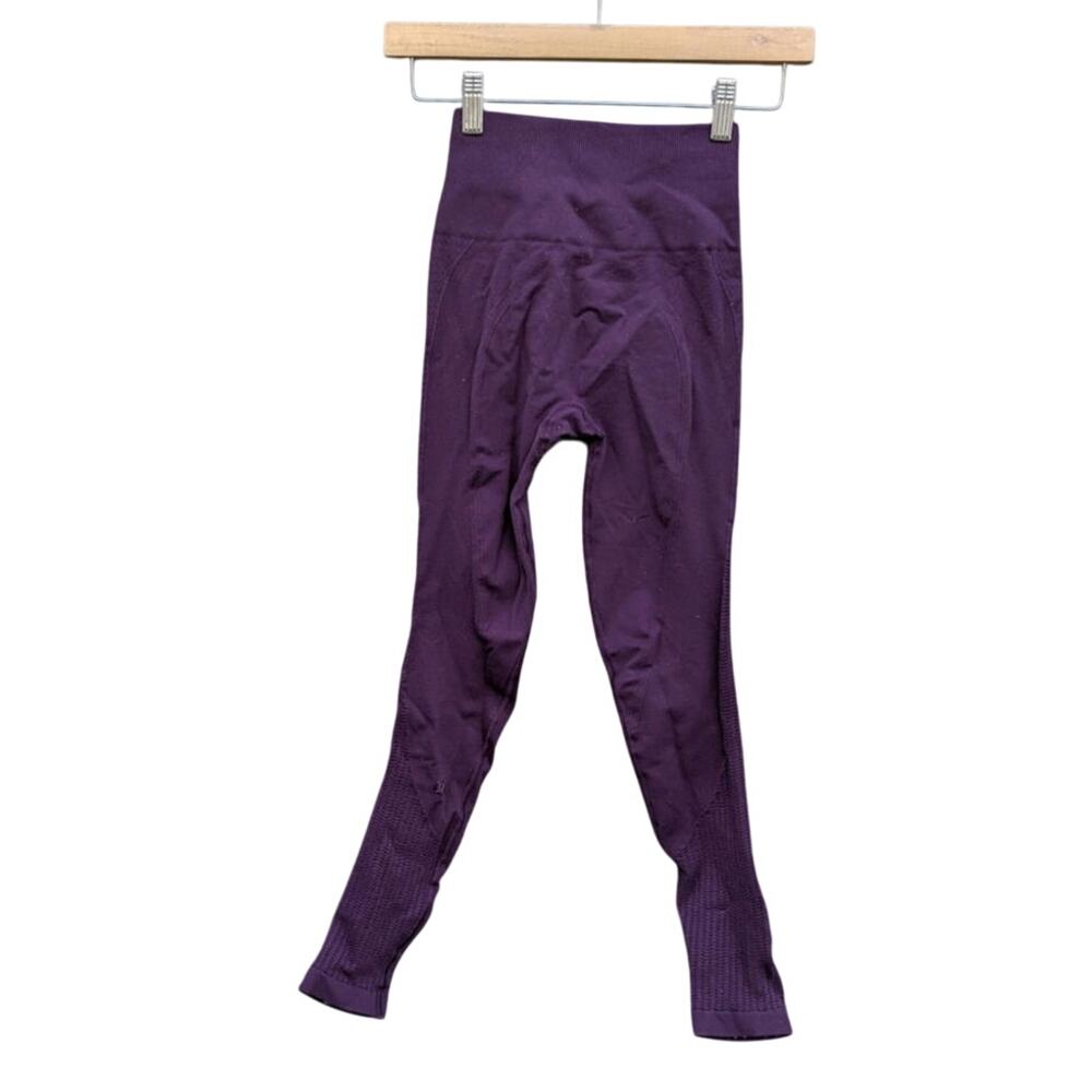 Lululemon purple leggings compression with pockets yoga fall plum size 2